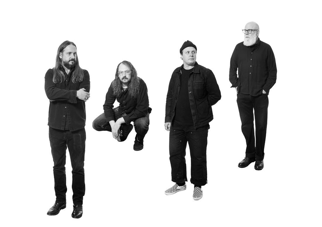 Press photo of Yr Knives
